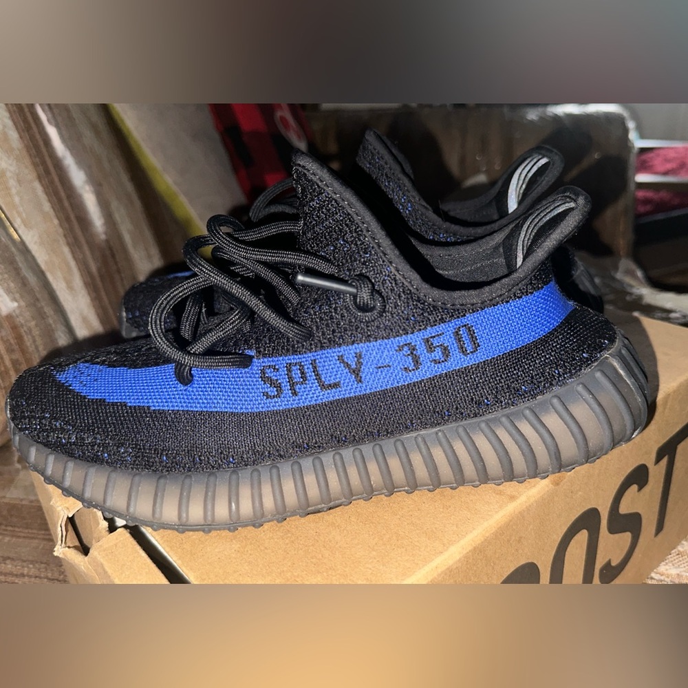 Yeezy Adidas 350 Boost V2 Dazzling Blue